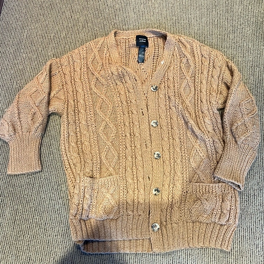 Smythe auburn sweater size m